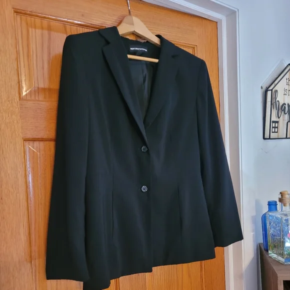 NORTON McNAUGHTON Black Suit Blazer with 2 Buttons and Pockets - Picture 1 of 7